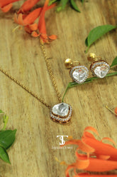 Noorika Polki Locket set