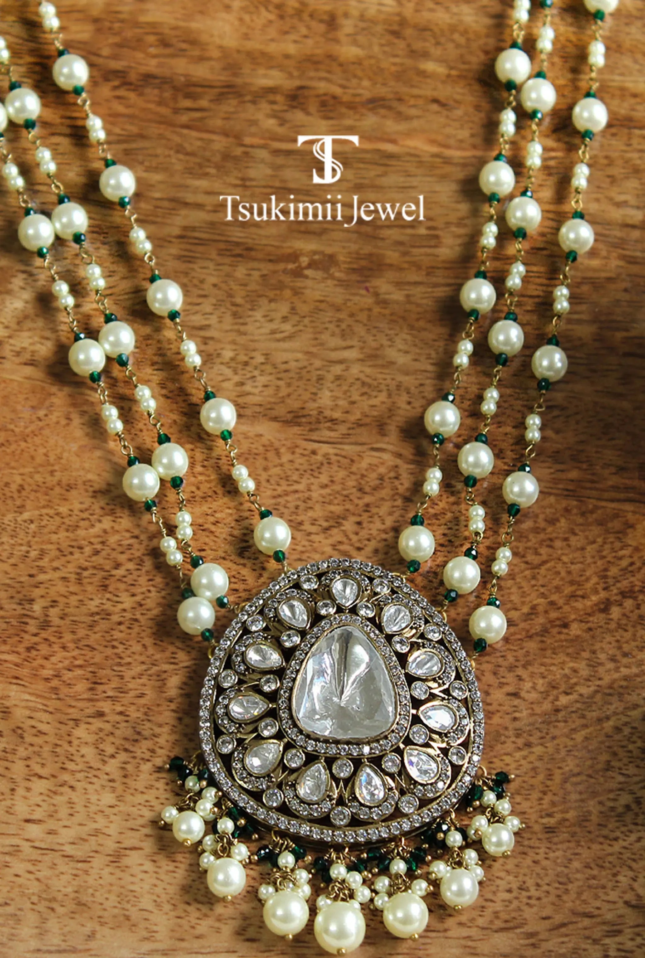 Traditional polki necklace pendant set for festive occasions