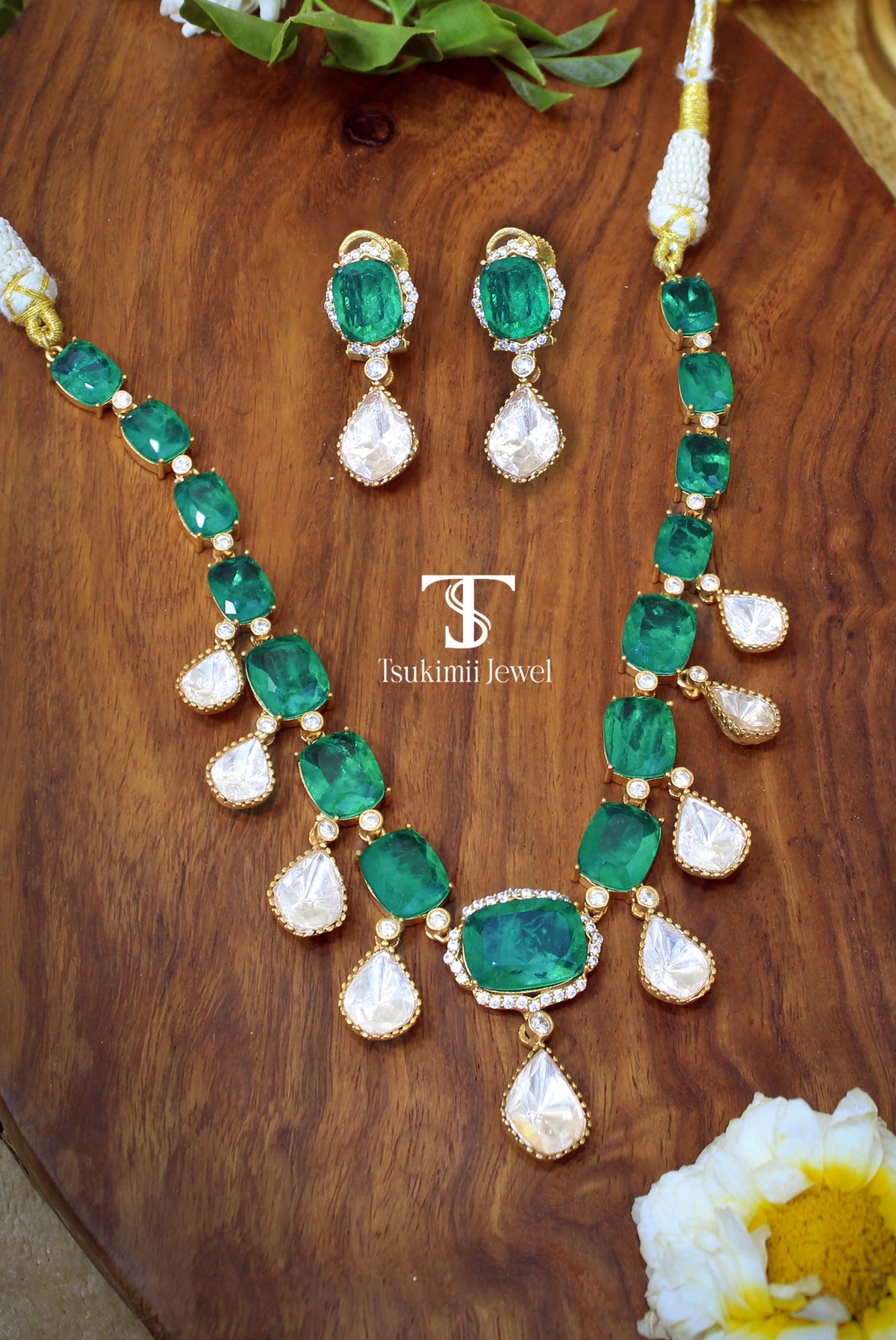 Panna Mossanite Polki Necklace Set