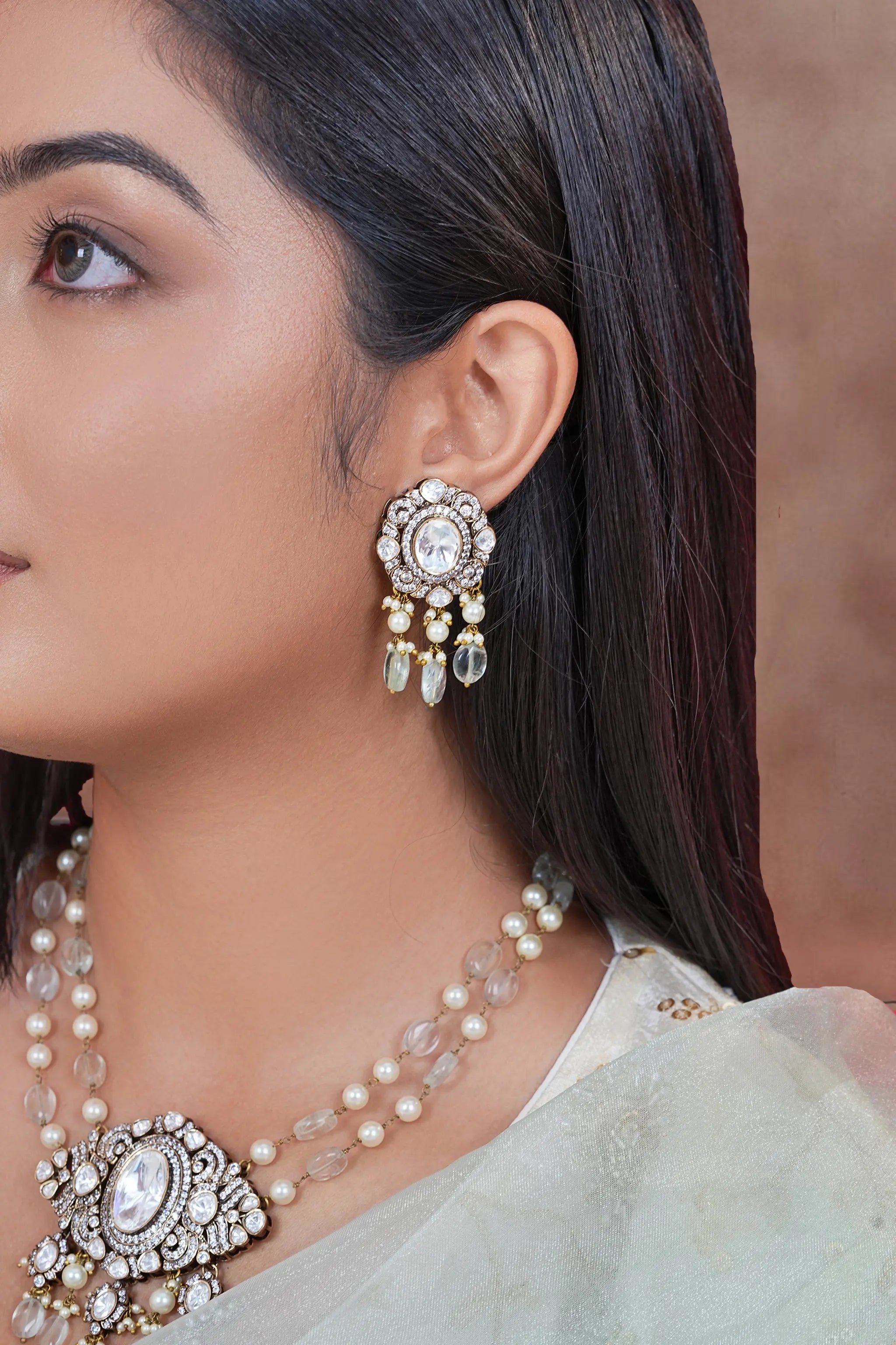 Elegant Indian polki pendant set with classic detailing