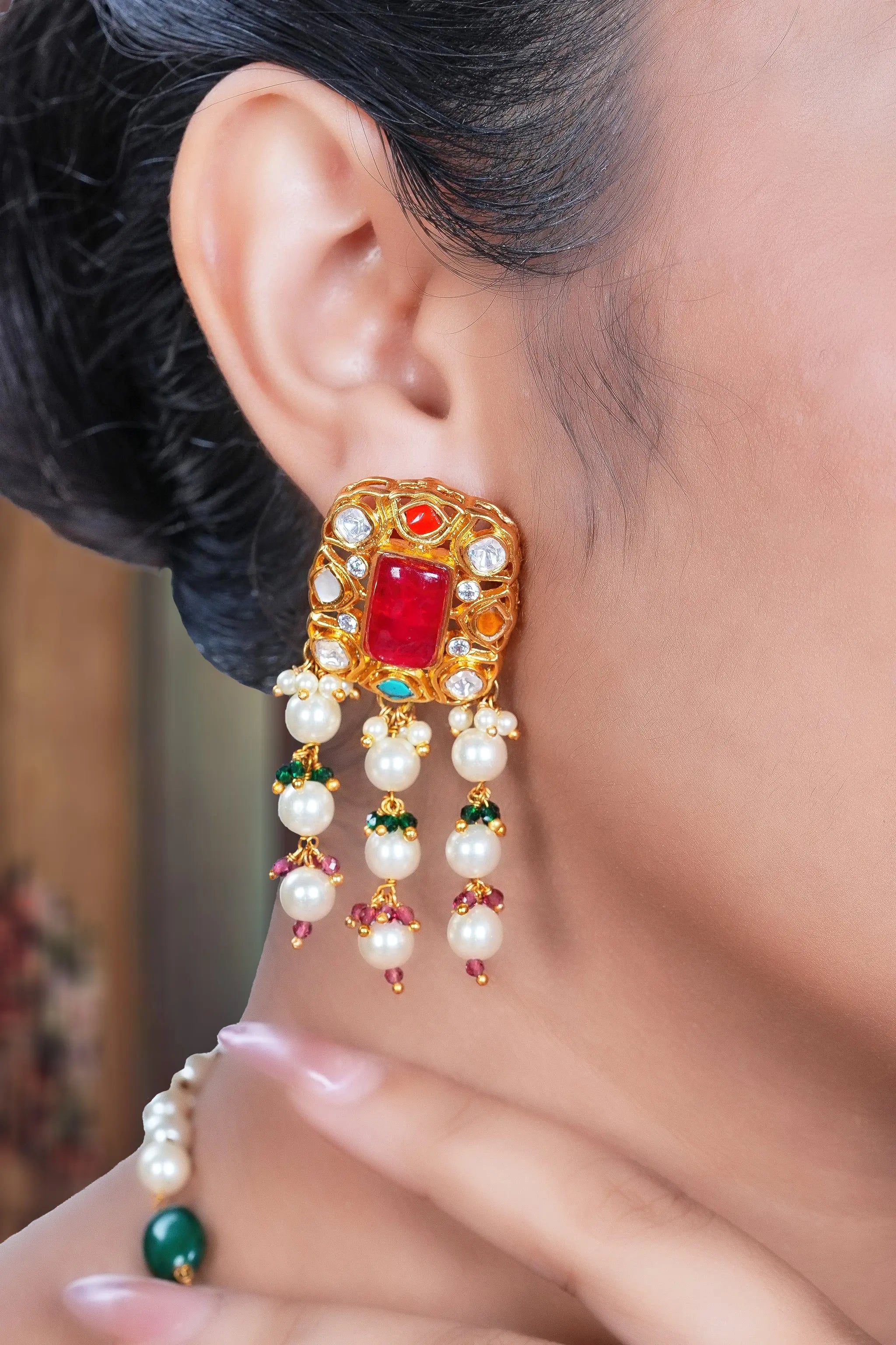 Kanika polki Pendant Set by Tsukimii Jewel