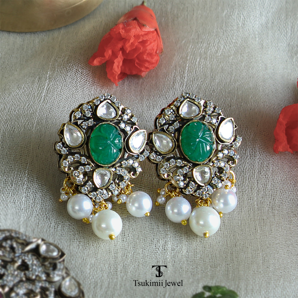Meher Pendant Set