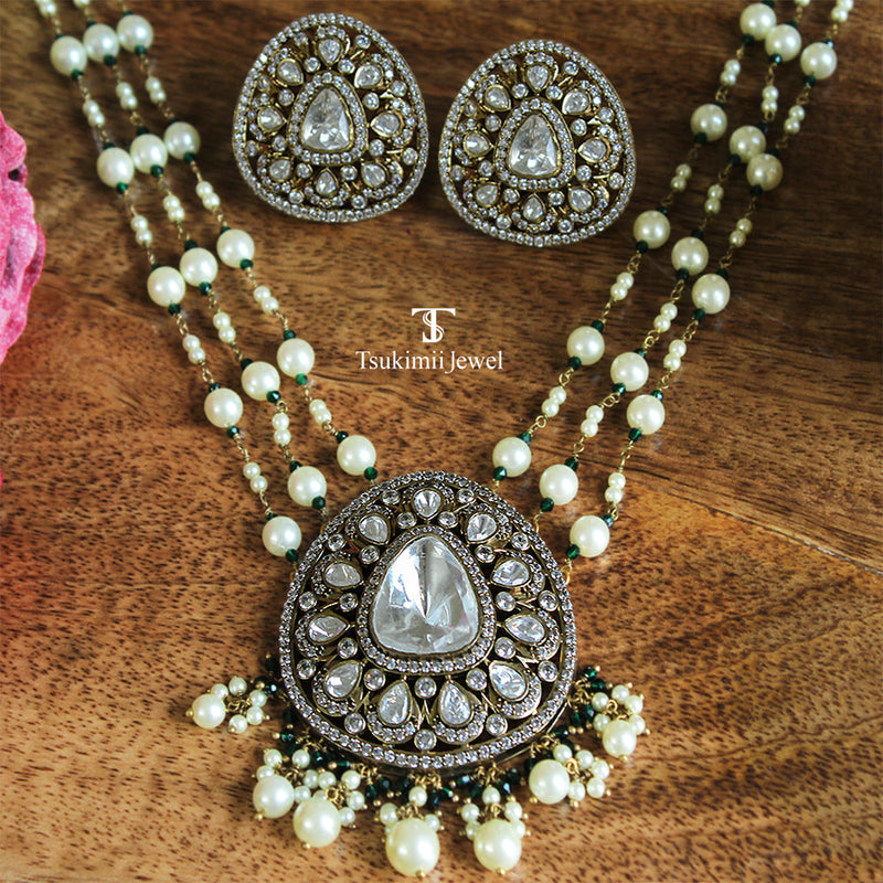 Ruhani Pendant Set