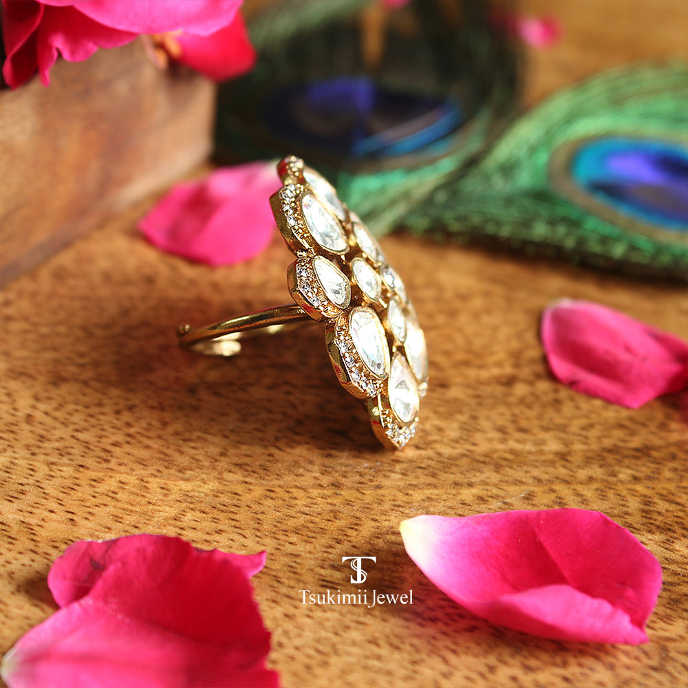 Aabroo Ring