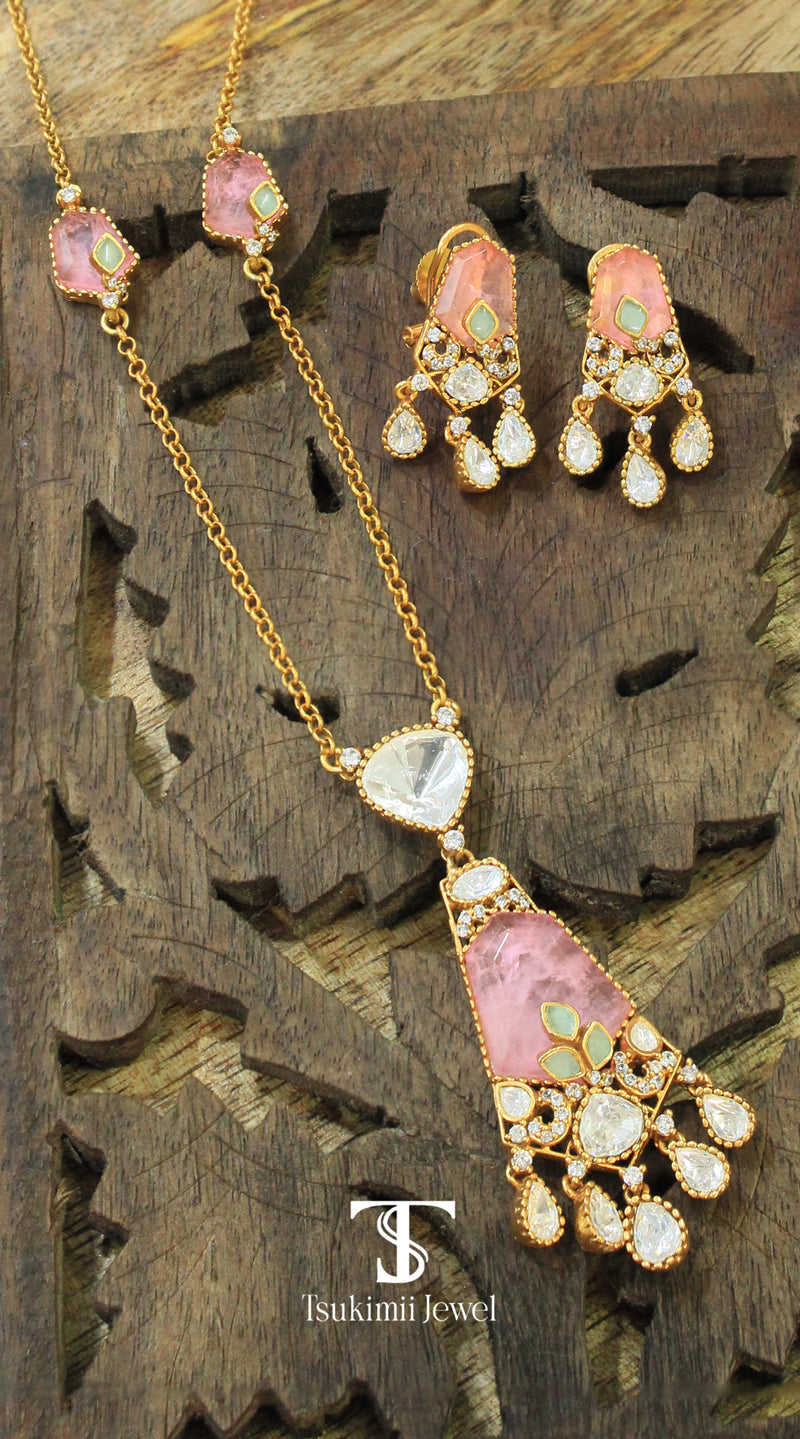 Ruchika-Jadau-Pendant-Set.1jpg