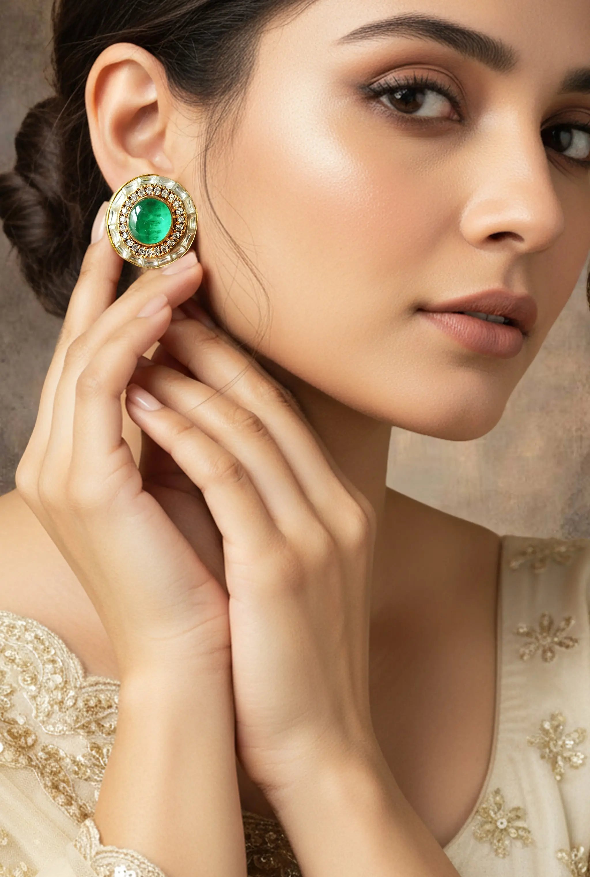 Vritta Studs Tsukimii Jewel