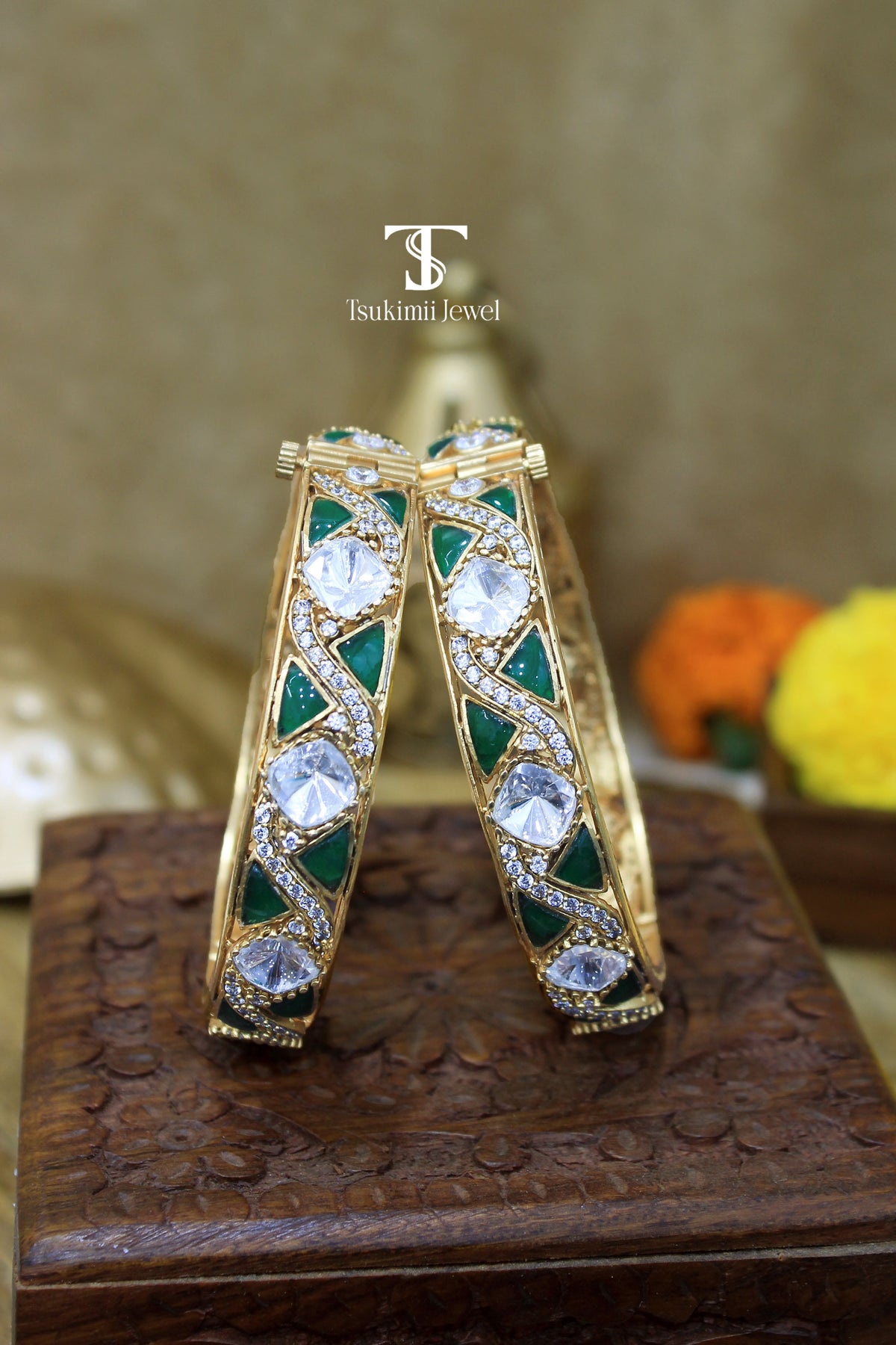 Zaria Emerald Bangles