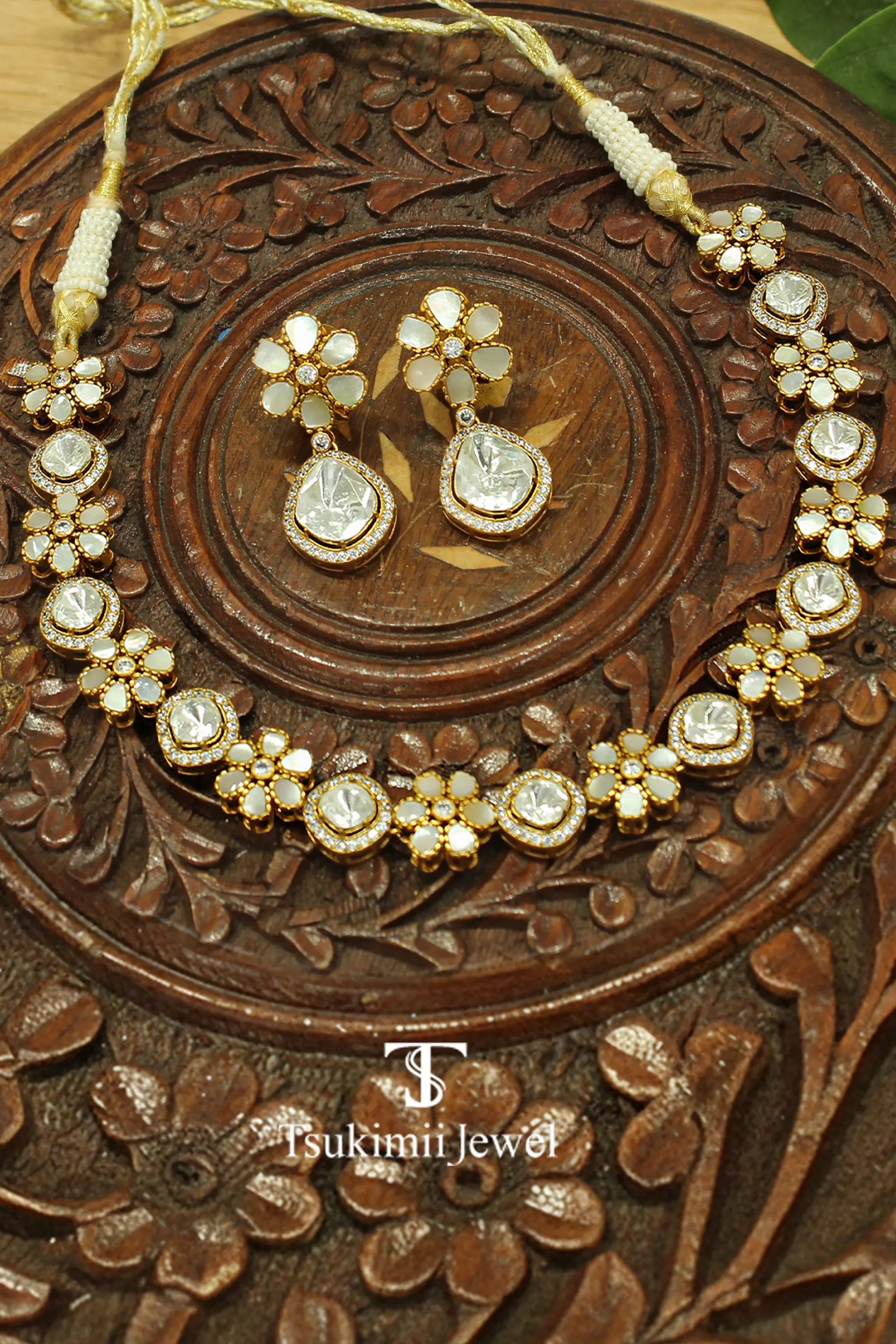 Handcrafted Jadau Necklace Set