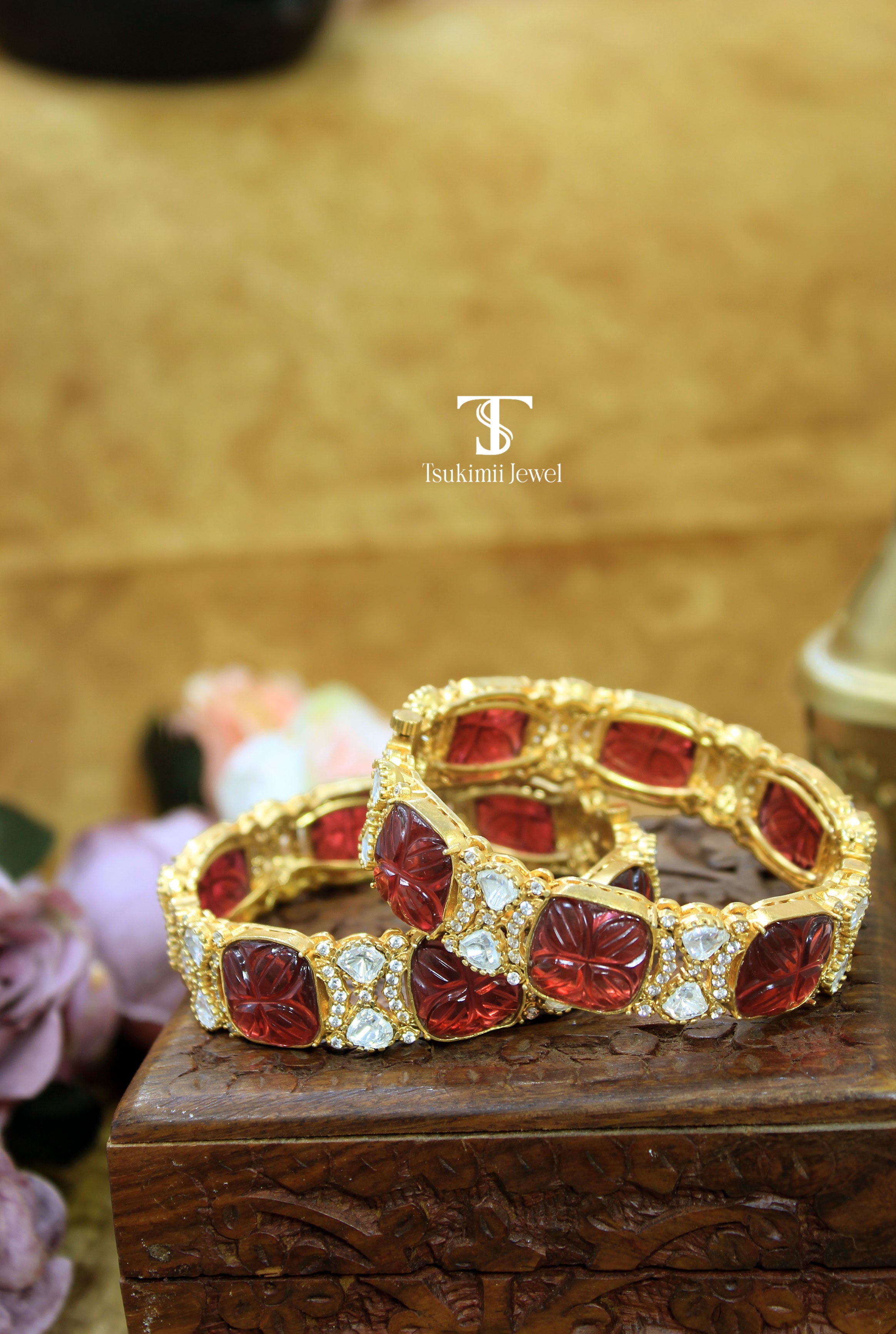 Varnika Polki Bangles