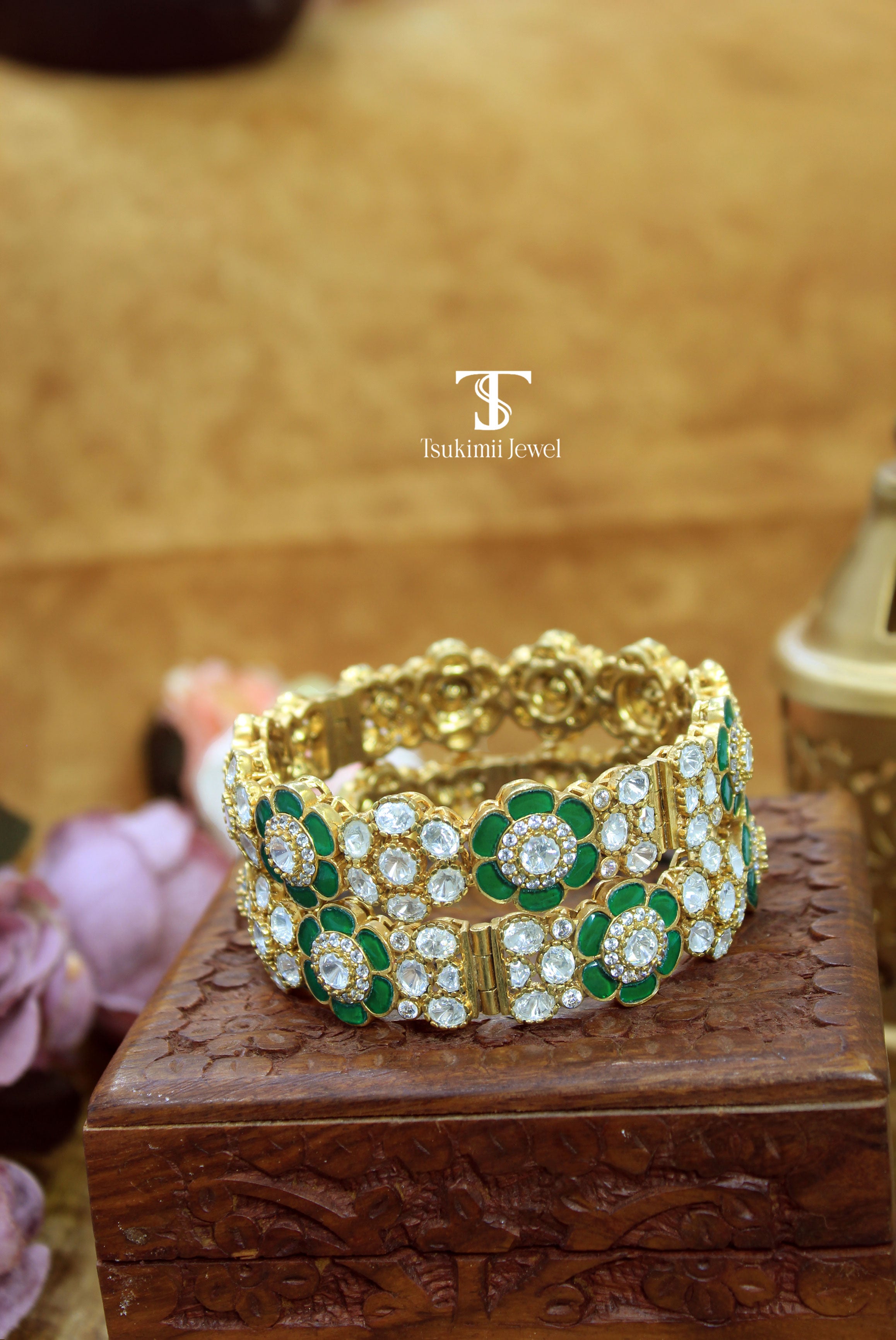 Vasundra Polki Bangles