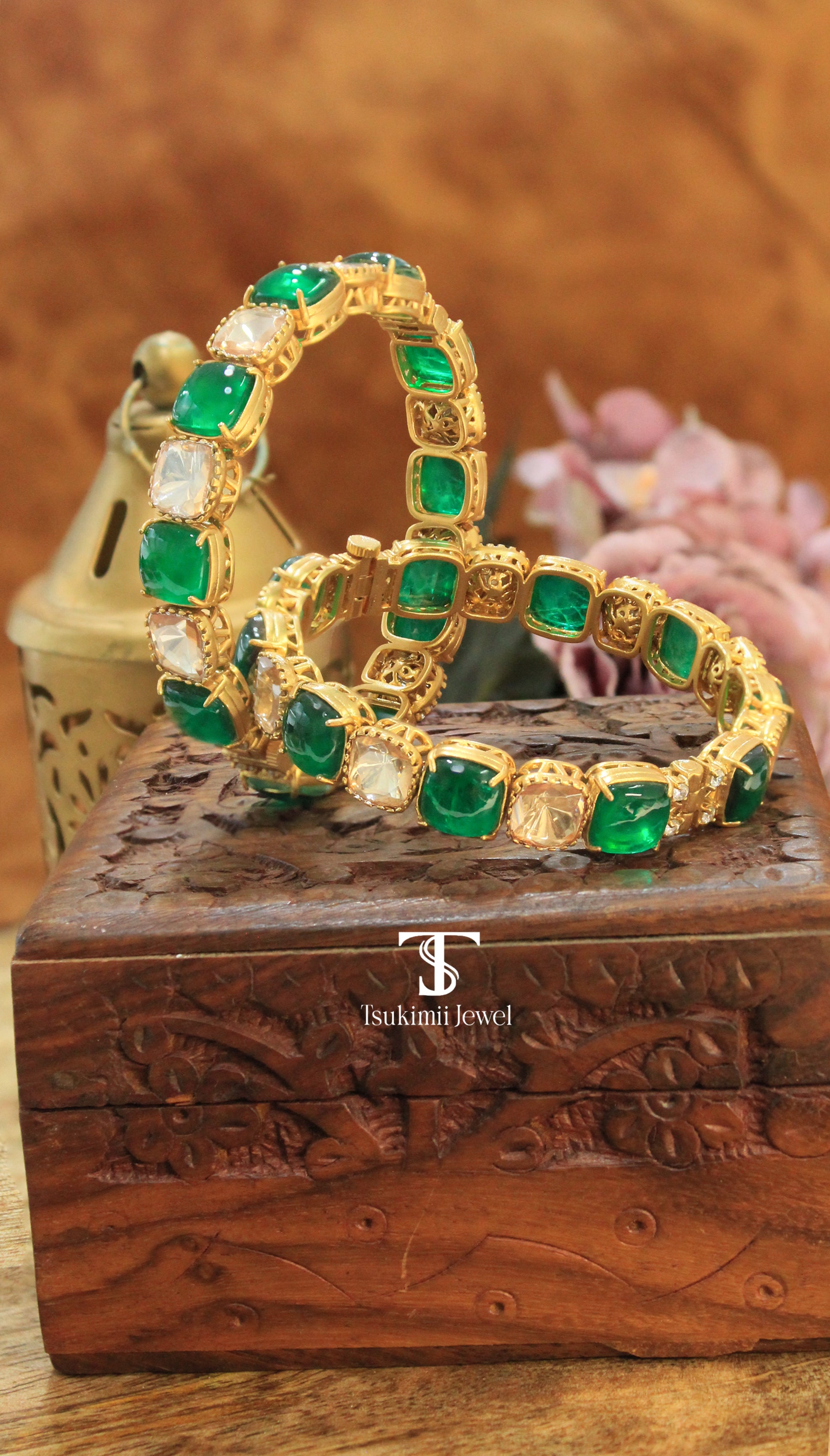 Neelam Polki Bangles