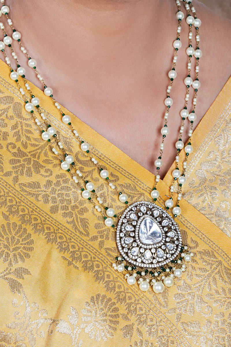 Ruhani Pendant Set alternate view